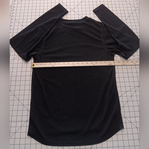 Omni-Wool Long sleeve base layer, Medium, Black, Great condition - Picture 3 of 3